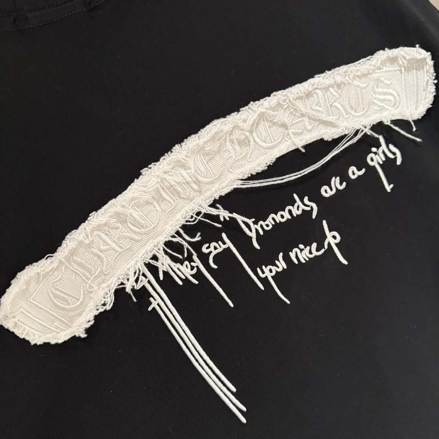 【 Quality】CH New Arrival T Black White 2 Size：M-2x